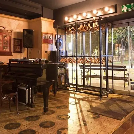 Tash 住宿加早餐酒店